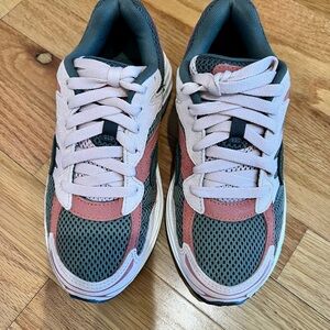 Saucony Originals Progrid Omni 9 Women’s Size 6